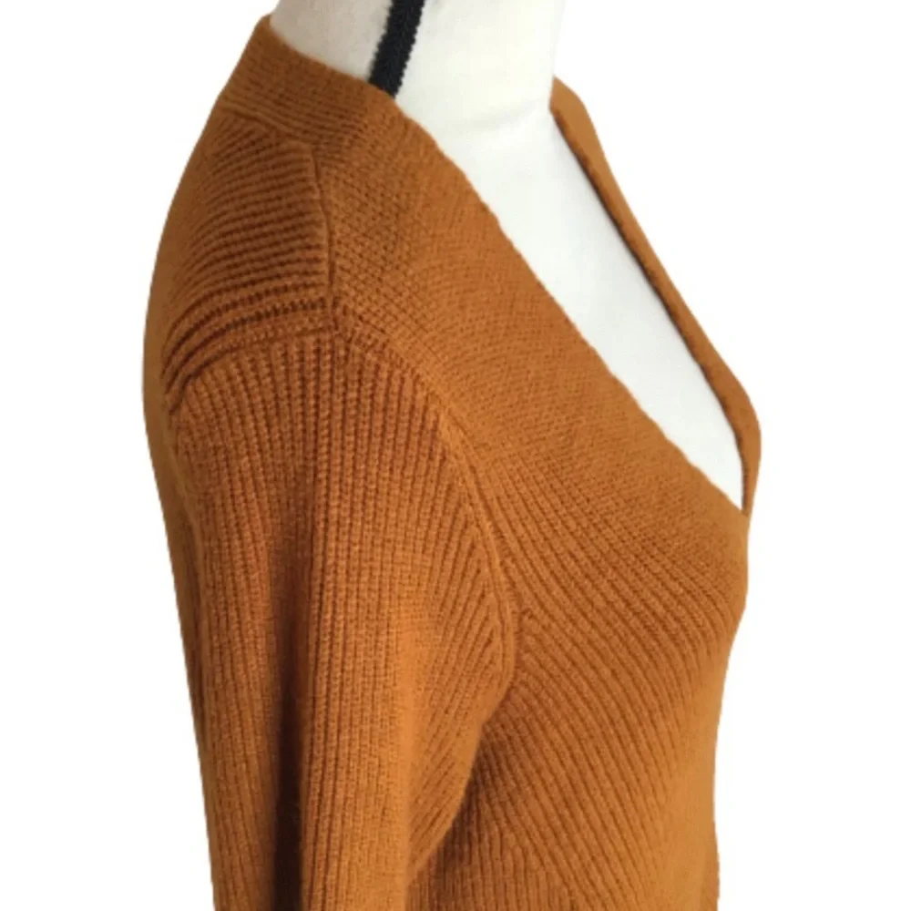 Anthropologie Moth Freeport Rust V-Neck Ribbed Knit Tie Front Sweater Small